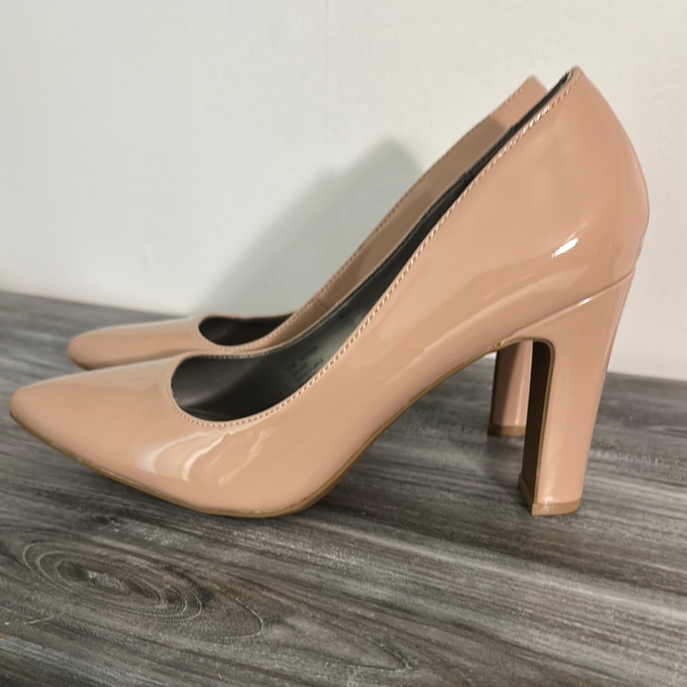 Worthington Nude Glossy Heels